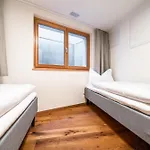 Haus Eratic *